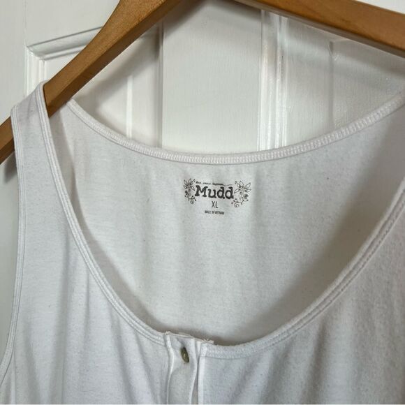 Juniors' Mudd® Dip-Dyed Button Front Jersey Tank Top XL - Picture 5 of 8